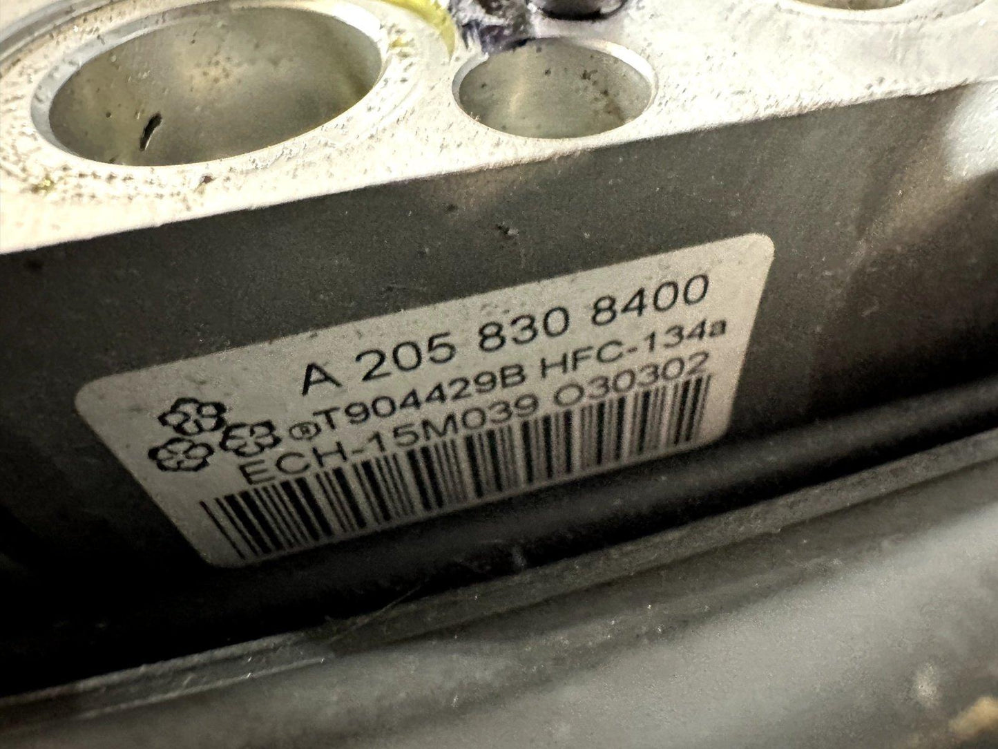 14-21 MERCEDES BENZ C300 W205 GENUINE HEATER MATRIX BOX A2058300460