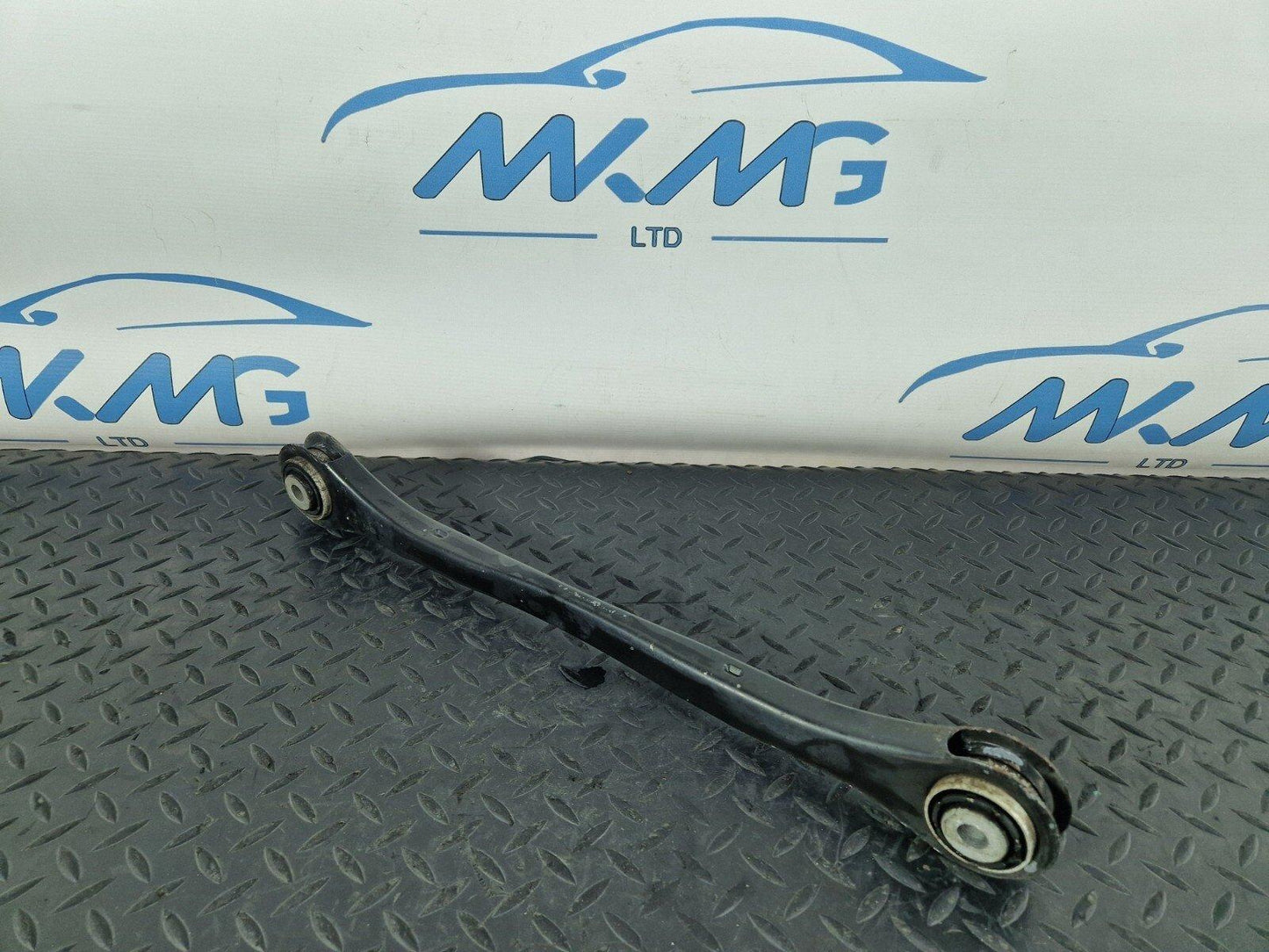 16-19 AUDI A4 B9 GENUINE REAR LEFT N/S TRAILING CONTROL ARM 8W0501529D