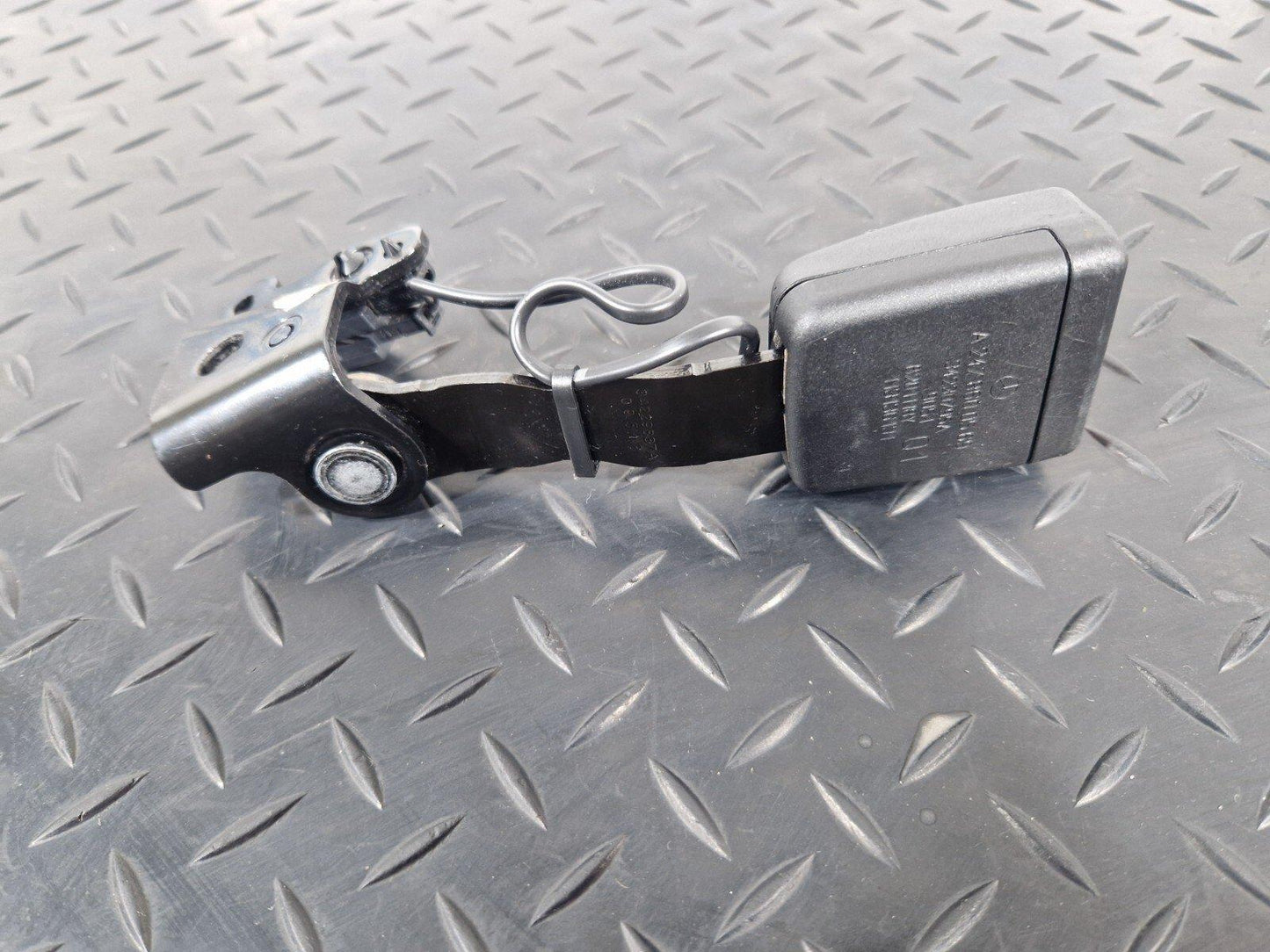 19-ON MERCEDES B CLASS W247 REAR LEFT SEAT BELT A2478600569