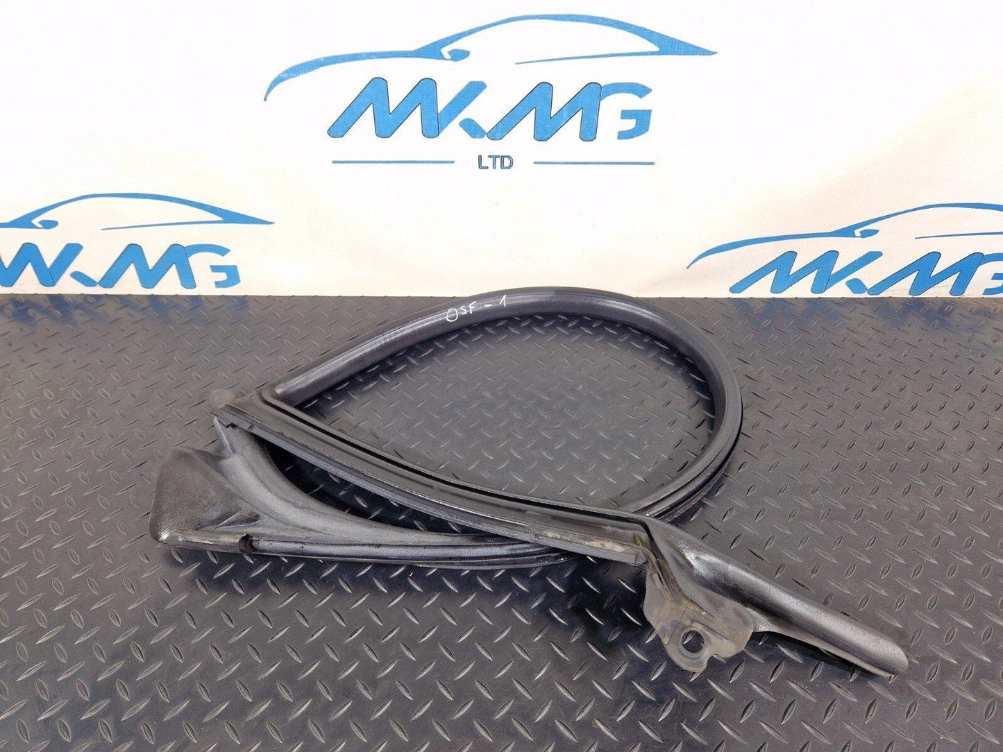 10-18 AUDI A7 4G S-LINE FRONT DOOR INNER SEAL RUBBER GASKET RIGHT O/S 4G8845354