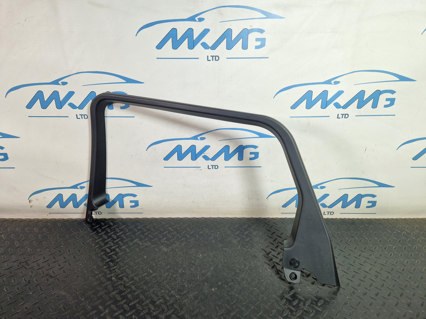 Land Rover Range Rover Evoque L538 genuine rear right window trim BJ3225514A