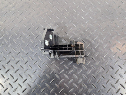 14-21 MERCEDES BENZ C200 W205 FRONT LEFT SLAM PANEL BRACKET A2055014320