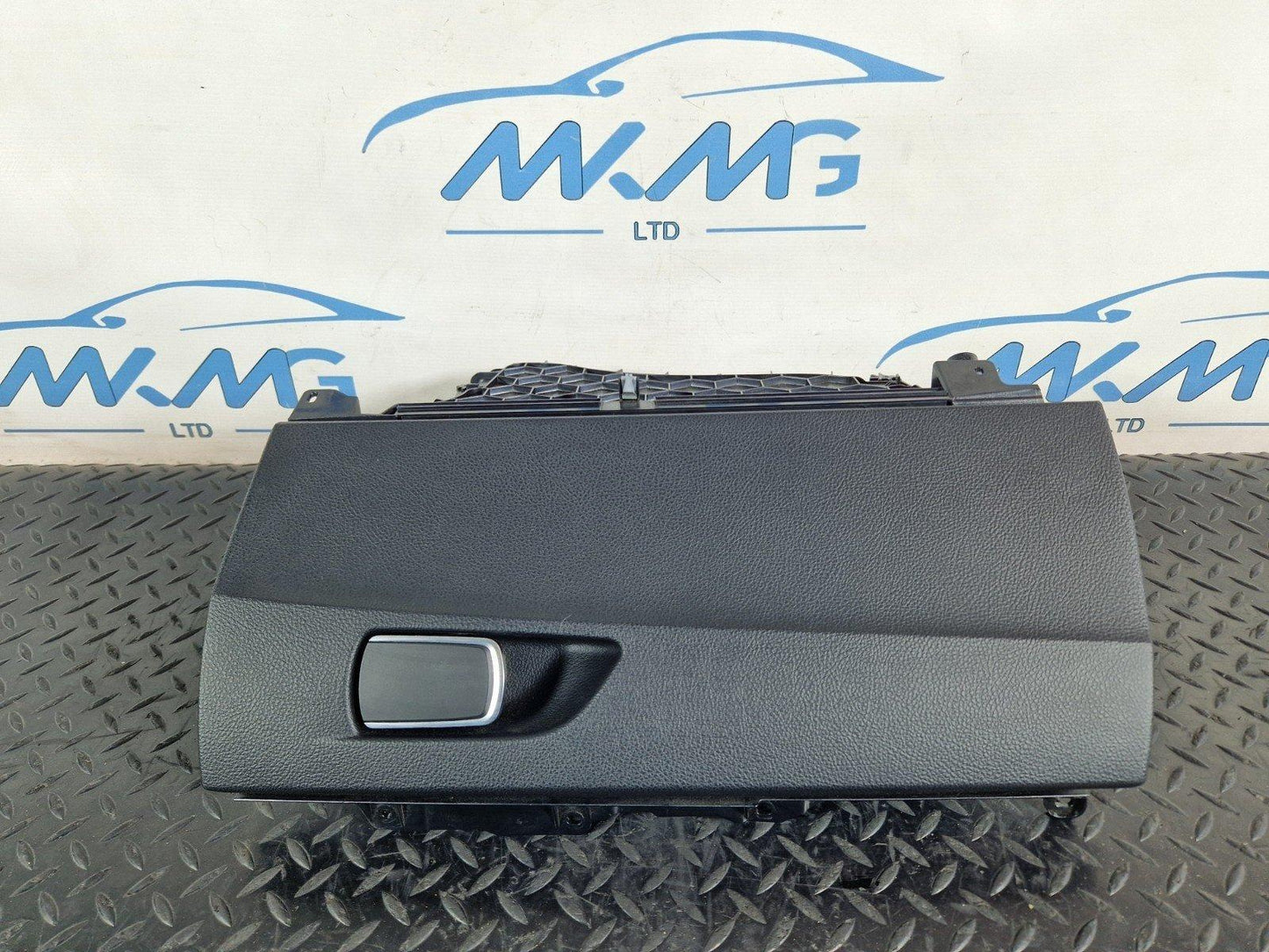 BMW 1 SERIES GENUINE GLOVE BOX STORAGE COMPARTMENT 922725006