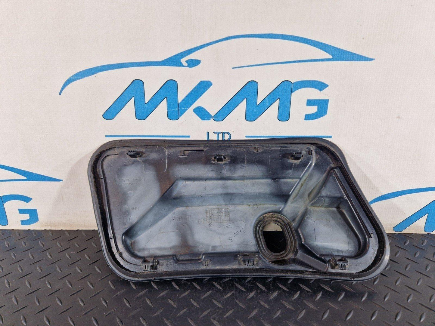 11-19 MERCEDES BENZ ML W166 GENUINE RIGHT O/S BONNET GRILLE FRAME A1668801205