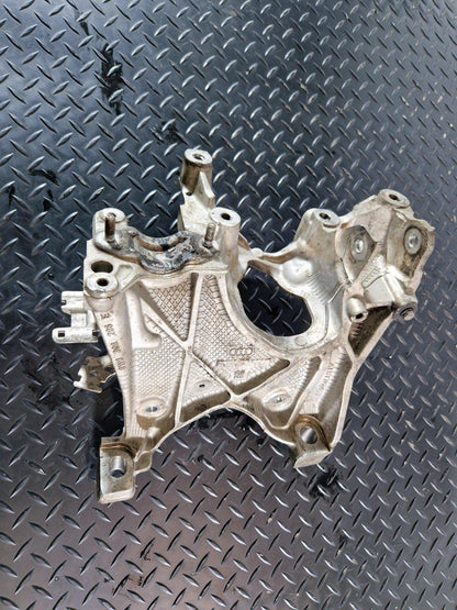 16-19 AUDI A4 B9 GENUINE RIGHT O/S DRIVER SIDE SUBFRAME MOUNT BRACKET 8W0399296E