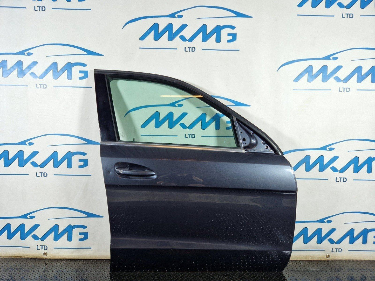 11-19 MERCEDES BENZ ML W166 FRONT RIGHT O/S COMPLETE DOOR IN TENORITE GREY 755