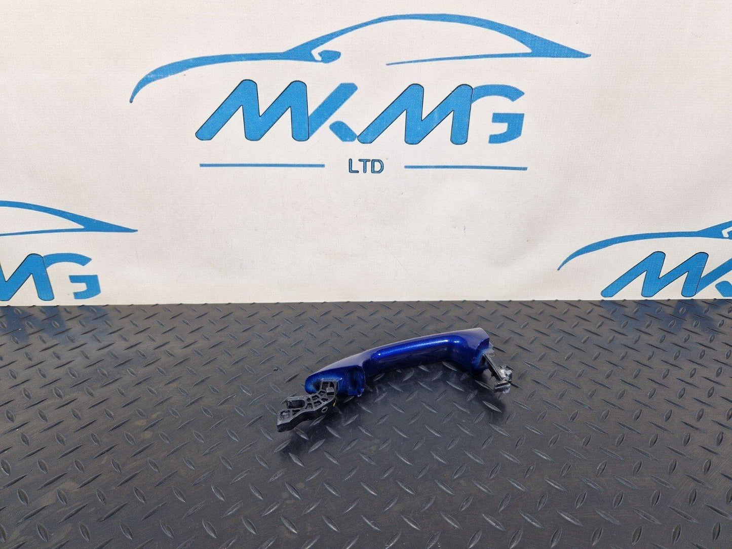 14-21 MERCEDES BENZ C200 W205  REAR DRIVER SIDE DOOR HANDLE IN BRILLIANT BLUE