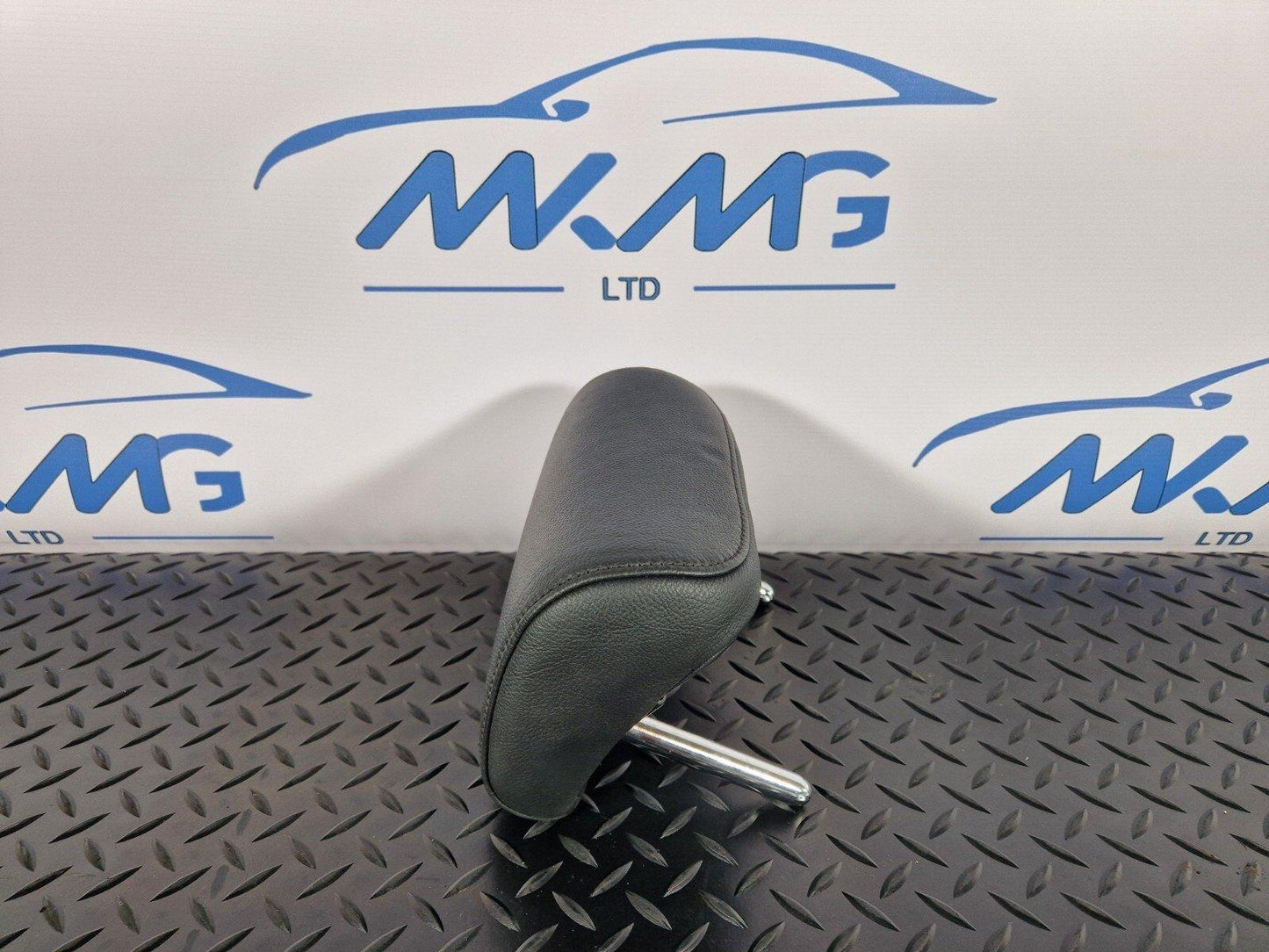 12-18 AUDI A6 C7 REAR SEAT MIDDLE CENTRE HEADREST BLACK LEATHER 4G0885975C