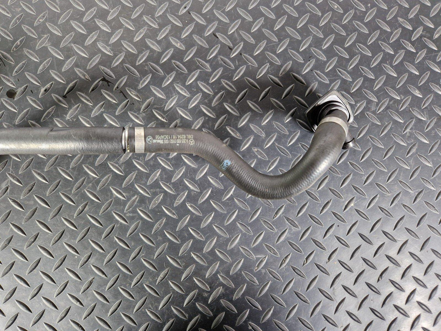 14-21 MERCEDES BENZ C220d W205 OEM COOLANT RADIATOR HOSE PIPE A2058303102