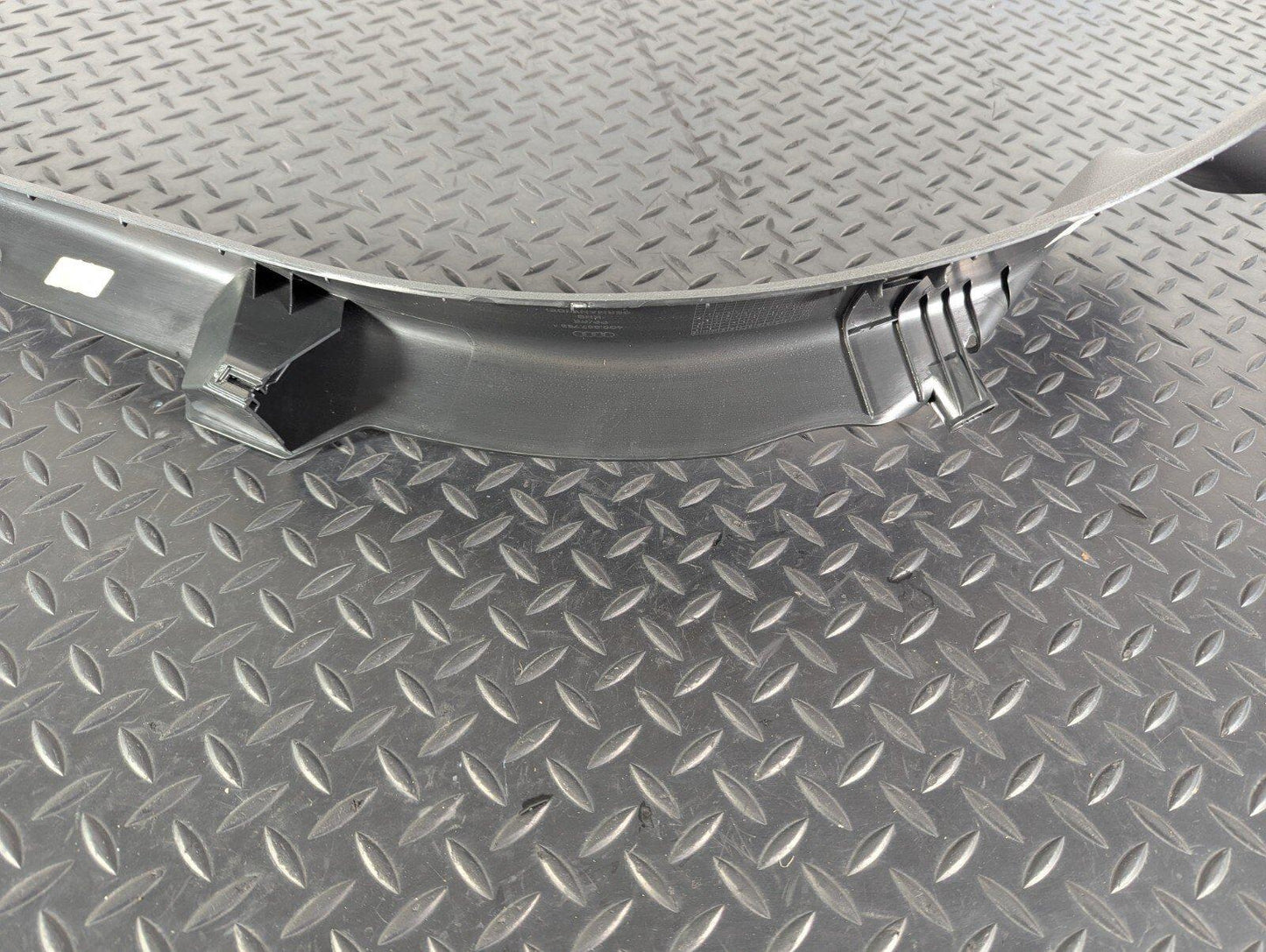 12-18 AUDI A6 C7 GENUINE RIGHT DRIVER SIDE C PILLAR INNER TRIM 4G0867768A