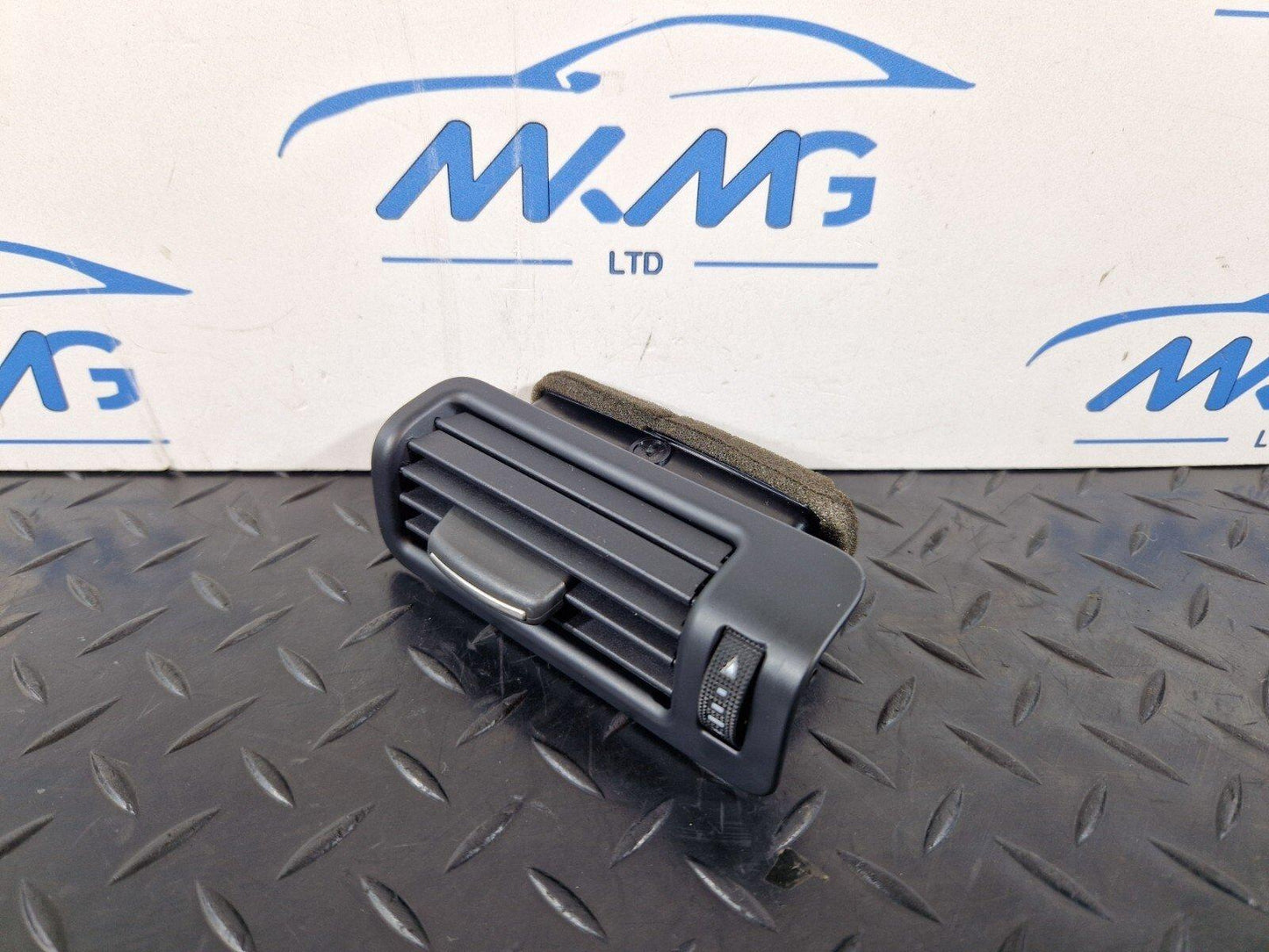 10-15 AUDI Q7 4L GENUINE OEM REAR LEFT N/S B-PILLAR AIR VENT GRILLE 4L0819209