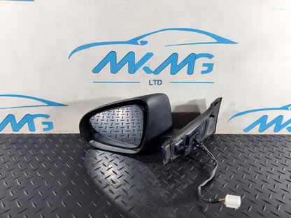 Toyota Yaris P130 Hatchback Right Driver Side Wing Mirror *Damaged* E8025614