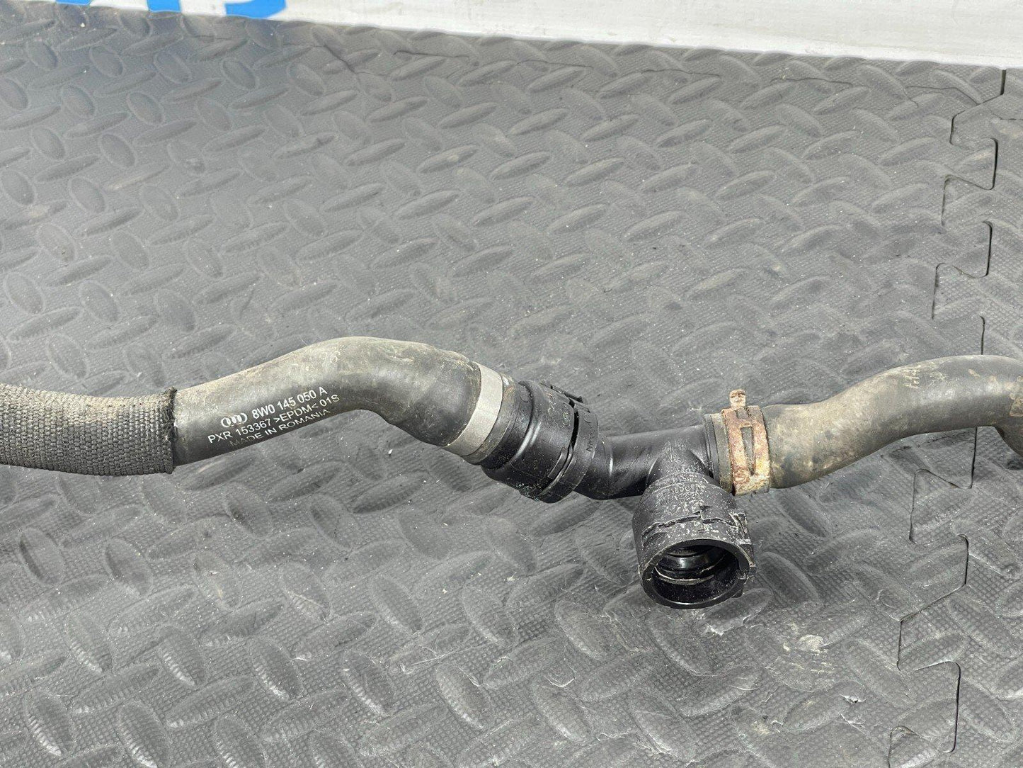 16-19 AUDI A4 B9 AVANT GENUINE AUXILIARY WATER COOLANT PIPE HOSE