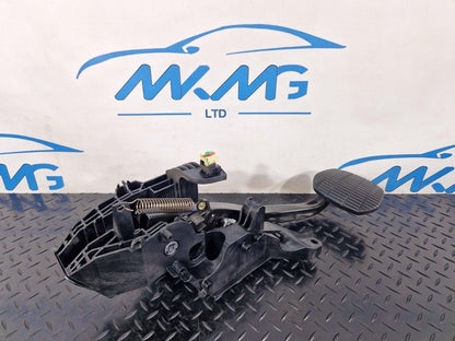 BMW X1 2 SERIES F45 F46 F48 GENUINE BRAKE PEDAL 6856600 6860677