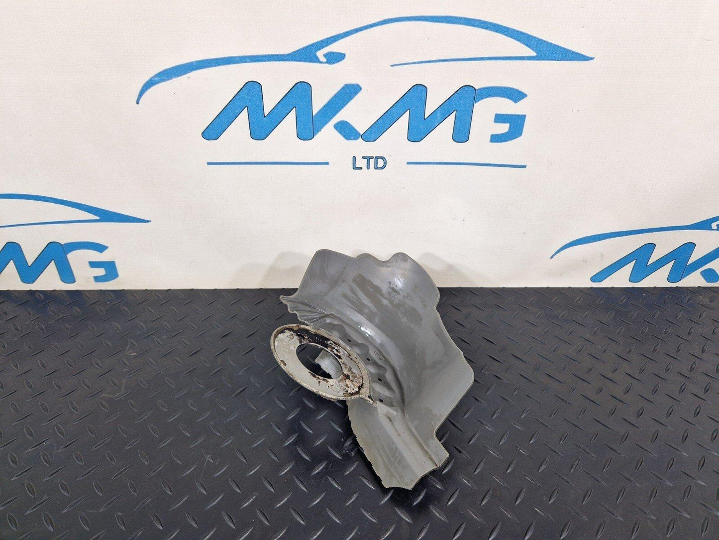 10-18 AUDI A7 4G S-LINE REAR RIGHT SPRING RUBBER COVER GUARD 8R0511540C