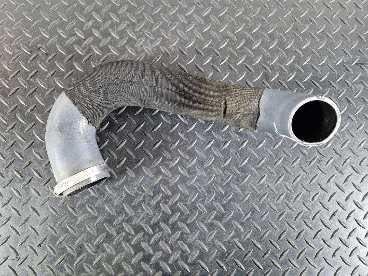 16-19 AUDI A4 AVANT B9 S-LINE DIESEL INTERCOOLER HOSE PIPE 8W0145738B
