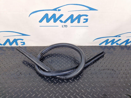 10-18 AUDI A7 4G S-LINE FRONT RIGHT OSF RUBBER WEATHER SEAL 4G8831707A