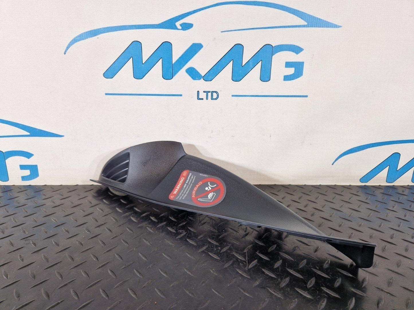 14-23 MERCEDES VITO W447 GENUINE OEM LEFT DASHBOARD SIDE PANEL COVER A4476890637