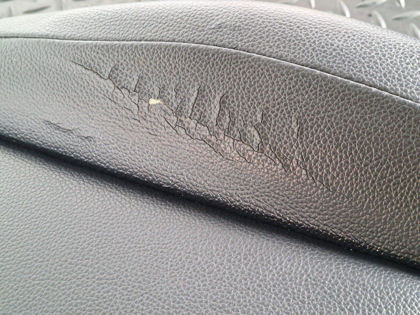 14-23 MERCEDES BENZ VITO W447 FRONT LEFT LEATHER DOUBLE SEAT BENCH A0009110537