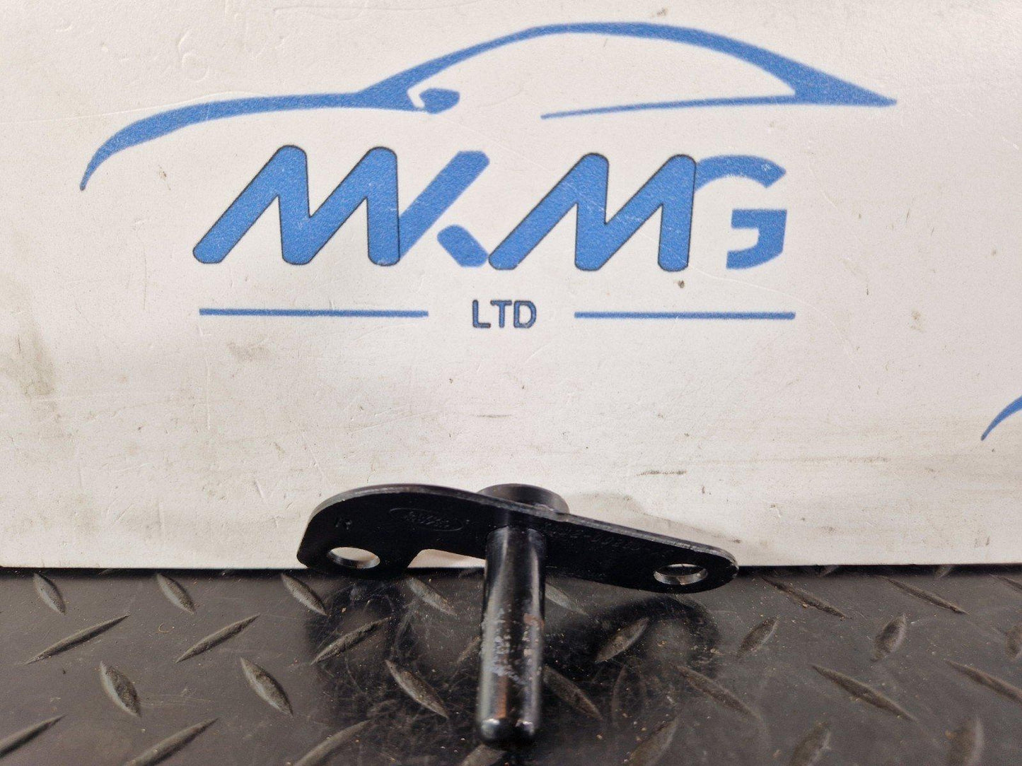19-ON RANGE ROVER EVOQUE L551 RIGHT MOUNT BRACKET FITTING K8D200260AC