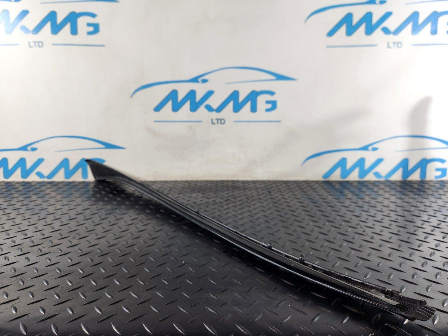 16-22 MERCEDES BENZ X253 GENUINE LEFT N/S WINDOW TRIM MOULDING STRIP A2536900162