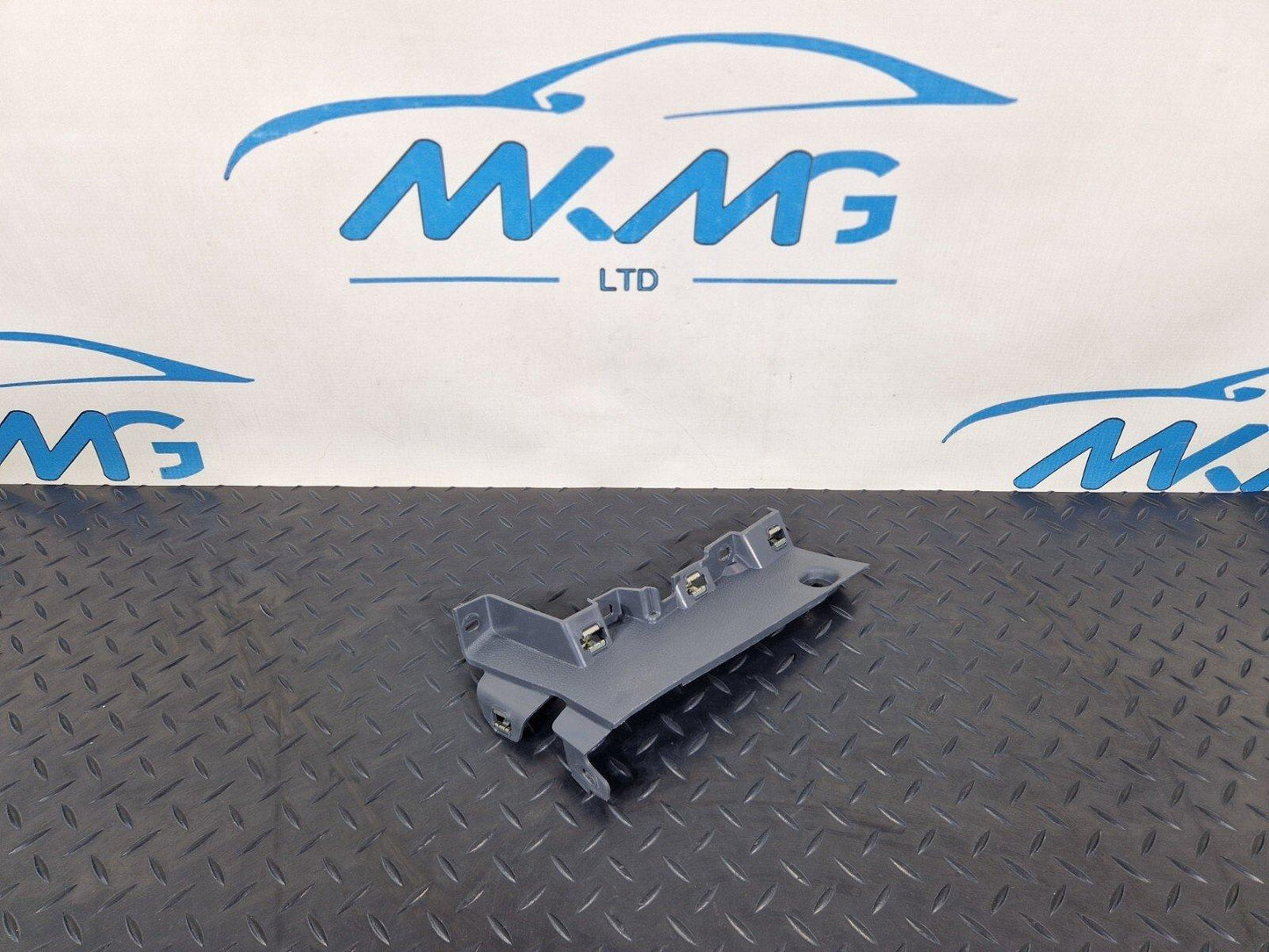 18-ON MERCEDES BENZ SPRINTER W907 W910 DASHBOARD TRIM COVER PANEL A9106804600