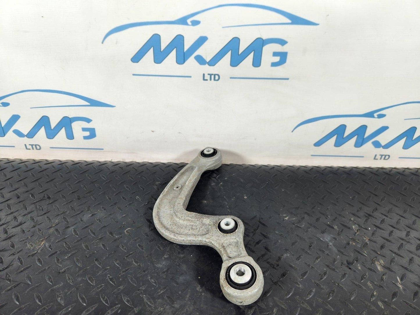 GENUINE AUDI A4 B9 A5 S5 F5 GENUINE REAR LEFT OR RIGHT CONTROL ARM 8W0505361E