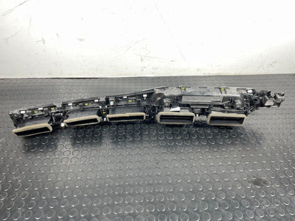 16-19 AUDI A4 B9 GENUINE FRONT DASHBOARD AIR VENTS 8W2820901C 8W2820902