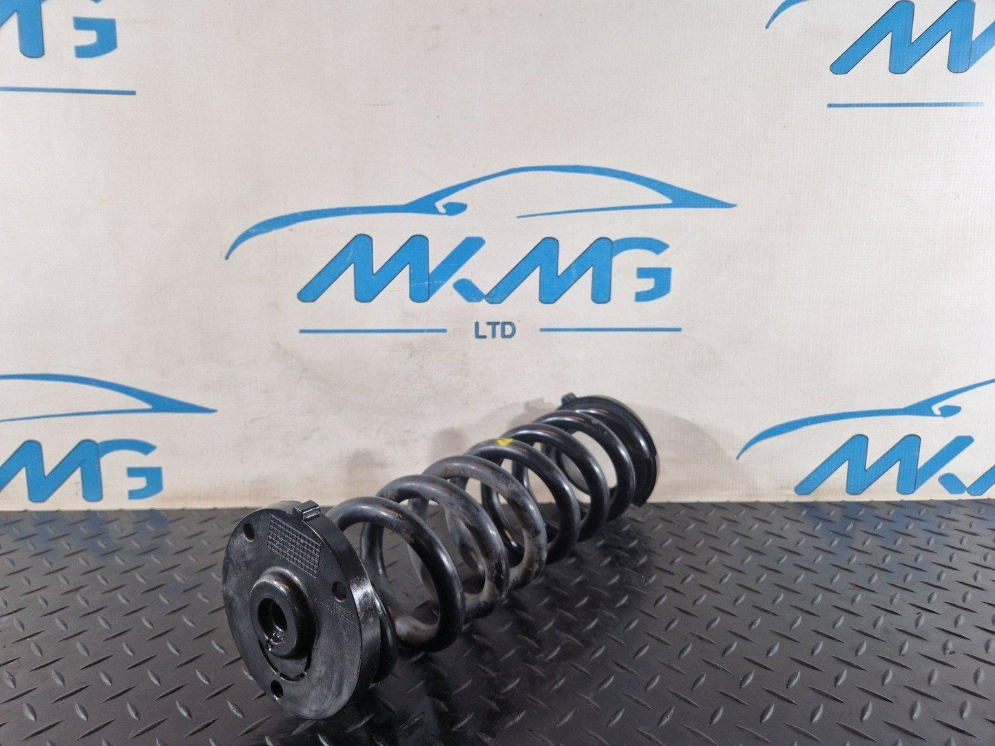 16-22 MERCEDES BENZ X253 16-22 MERCEDES BENZ X253 GENUINE REAR COIL SPRING