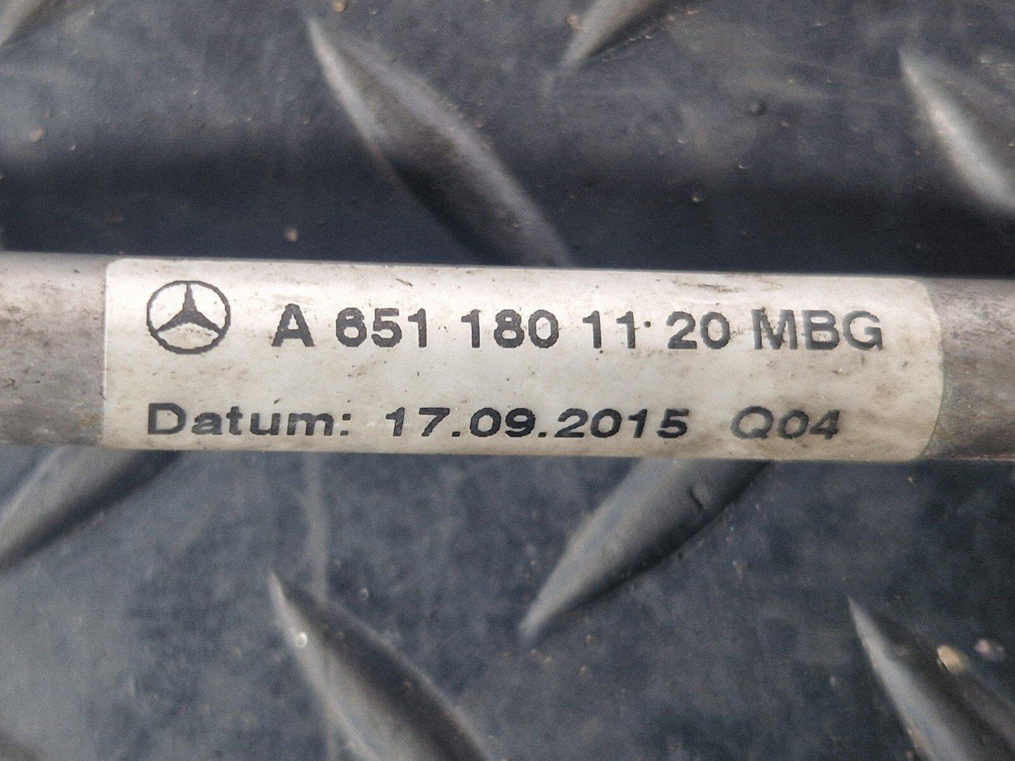 14-21 MERCEDES BENZ C300h W205 TURBOCHARGER OIL FEED  LINE A6511801020
