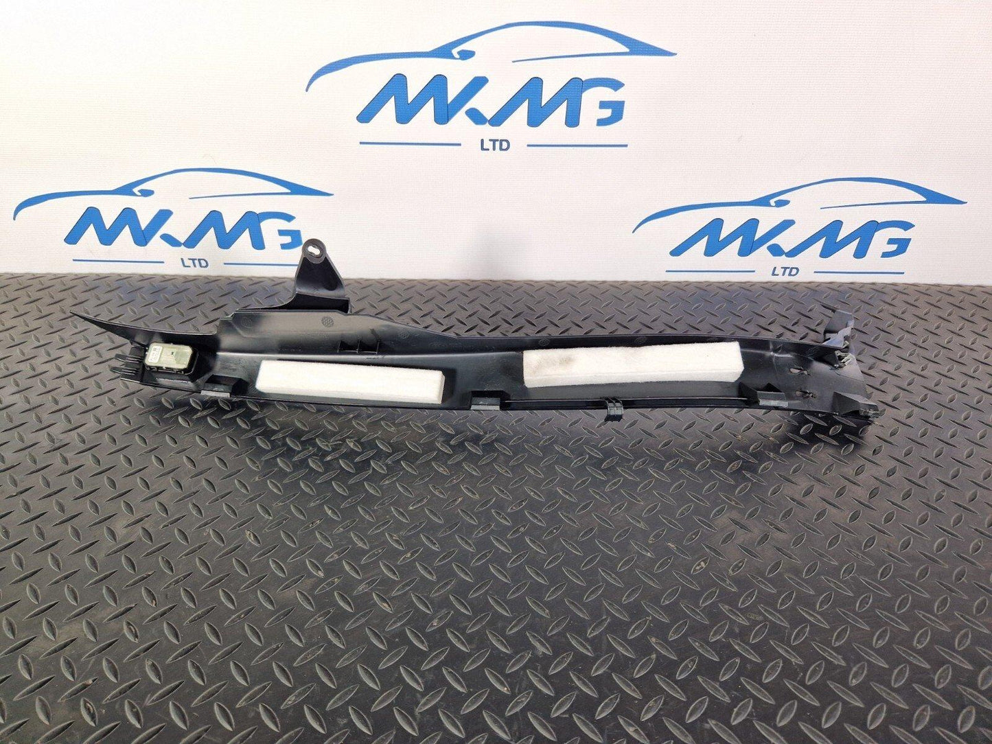 14-21 MERCEDES BENZ C220d W205 OEM REAR PASSENGER SIDE A2056903505