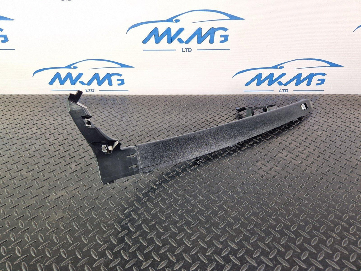 14-21 MERCEDES BENZ C220d W205 OEM REAR PASSENGER SIDE A2056903505