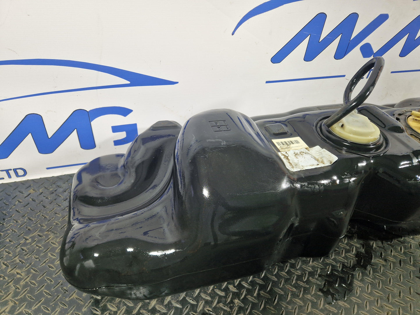 Mercedes-Benz Sprinter W907 2.1 CDI Fuel Tank with Pump A9074712200