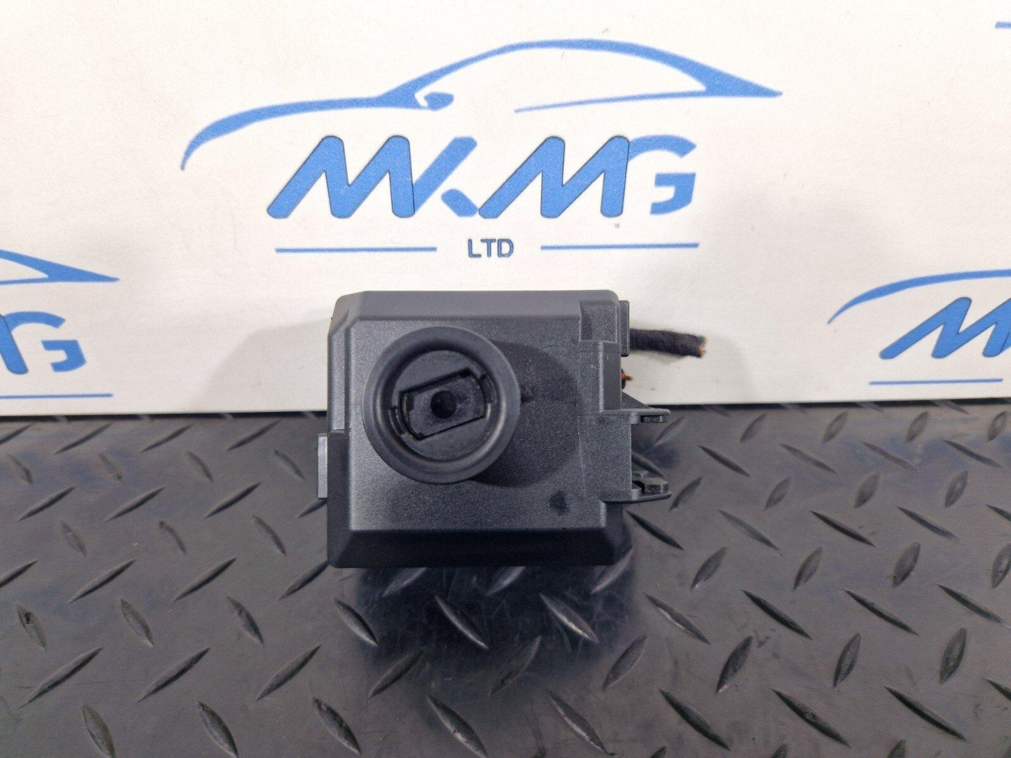 14-20 MERCEDES BENZ GLA X156 IGNITION SWITCH A2469054702