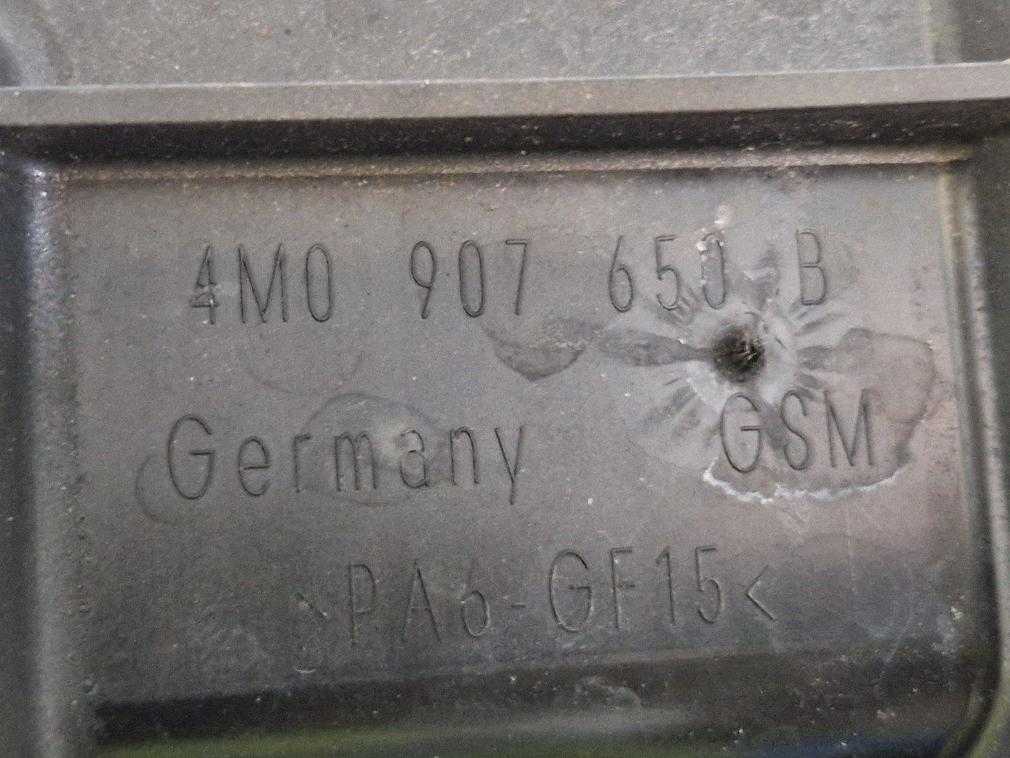 16-20 AUDI Q7 4M GENUINE OEM ORIGINAL CONTROL UNIT ECU HOLDER BRACKET 4M0907650B