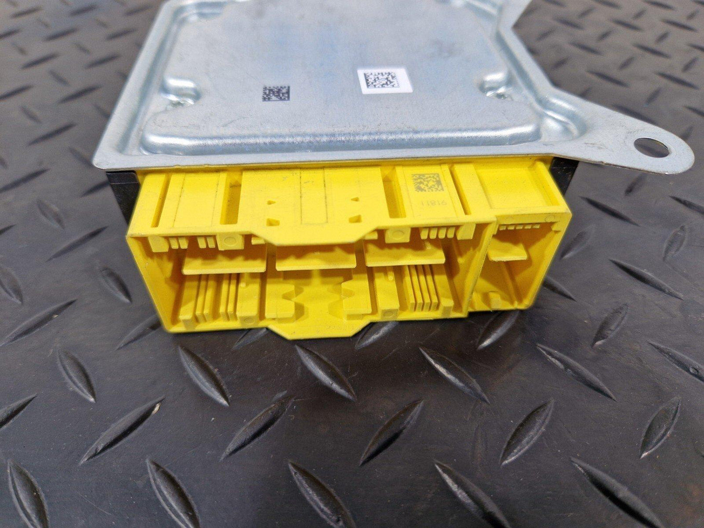 18-ON MERCEDES SPRINTER W907 W910 SAFETY BAG MODULE SENSOR UNIT ECU A9079000304