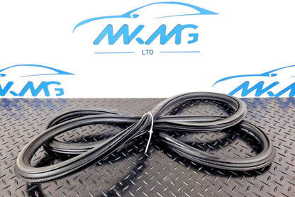 16-19 AUDI A4 B9 AVANT ULTRA SE LEFT SIDE DOOR RUBBER SEAL 8W9833721