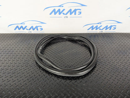 16-19 AUDI A4 B9 SALOON OEM REAR DOOR RUBBER SEAL FITS LEFT & RIGHT 8W5833721B