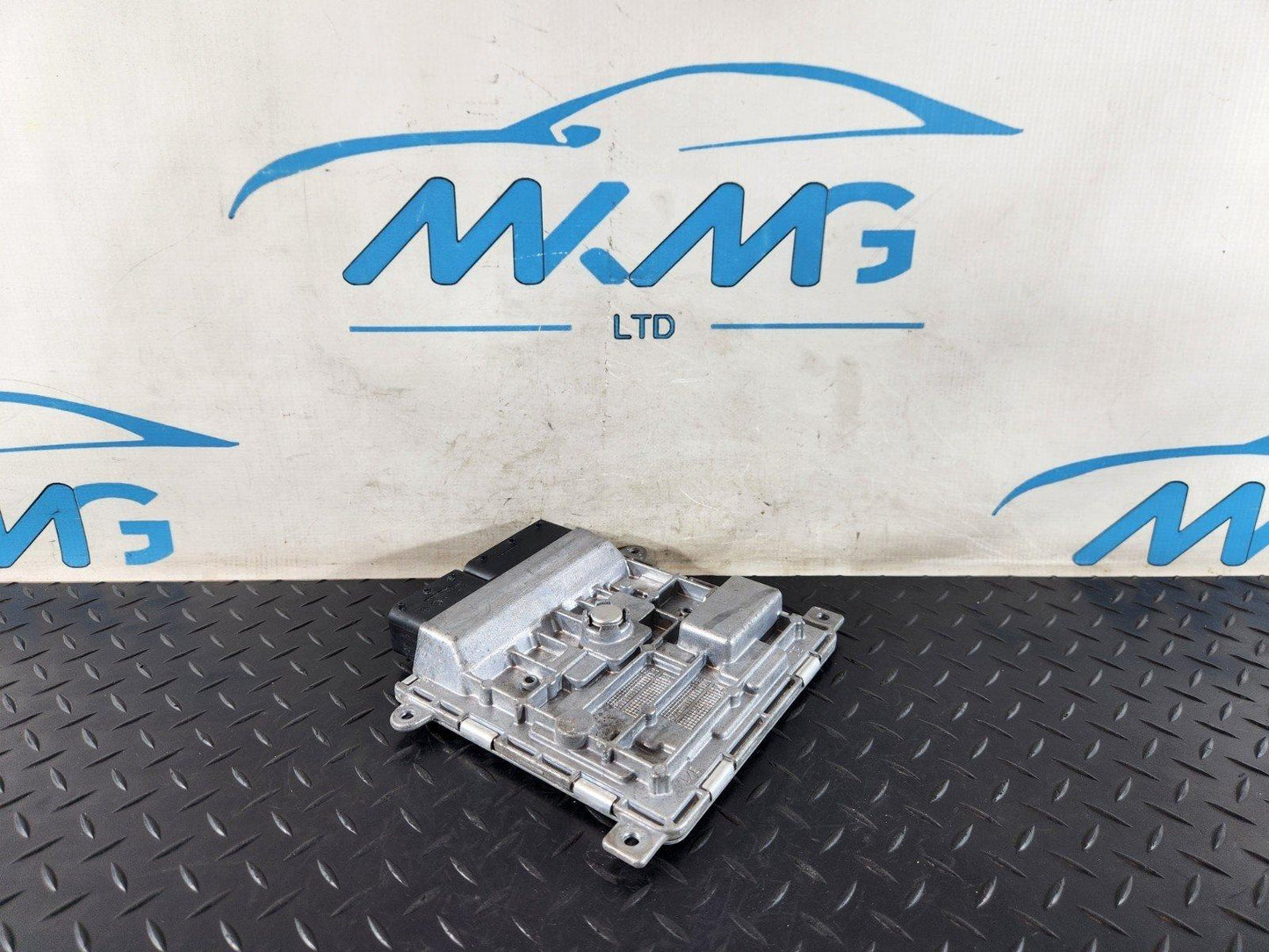 19-ON MERCEDES BENZ B CLASS W247 OEM ENGINE CONTROL UNIT ECU A2829003300