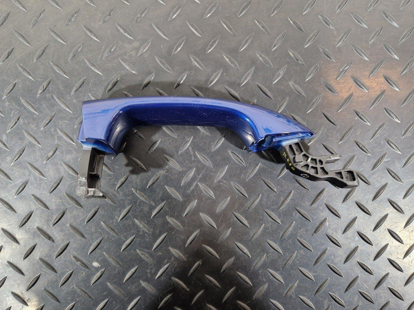 14-21 MERCEDES BENZ C200 W205  REAR DRIVER SIDE DOOR HANDLE IN BRILLIANT BLUE