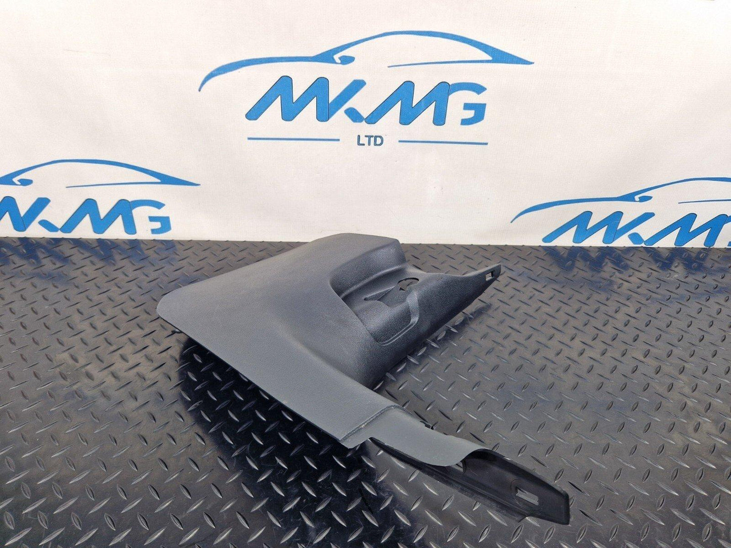 16-23 AUDI S5 COUPE FRONT RIGHT KICK TRIM PANEL 8W6867272