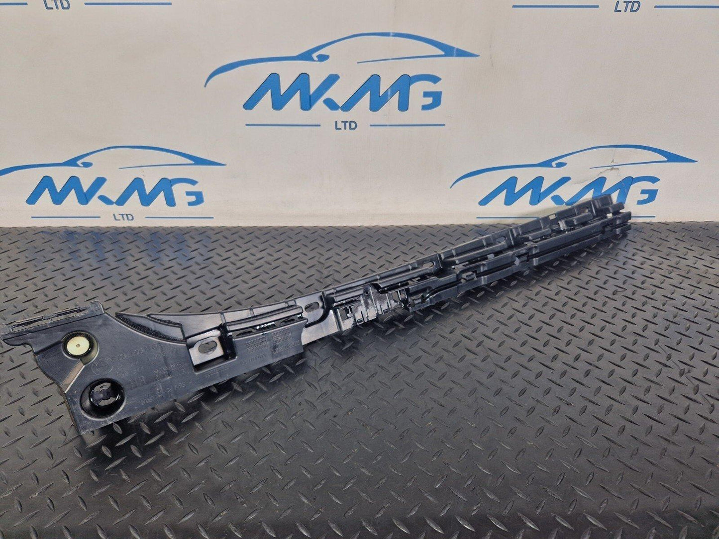 11-18 BMW 6 SERIES F06 SIDESKIRT BRACKET REAR DRIVER RIGHT SIDE 7276350