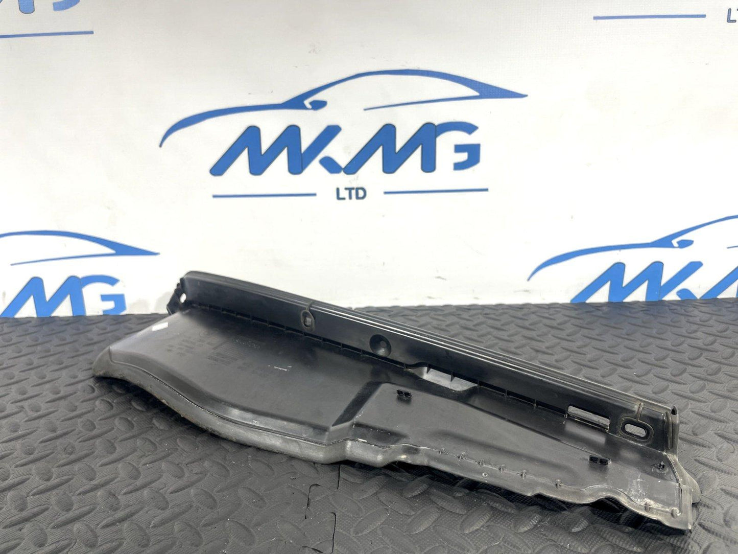 16-22 BMW X1 F48 GENUINE FRONT DRIVER SIDE ENGINE RUBBER SEAL 7329400