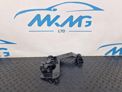 16-19 AUDI A4 B9 GENUINE OEM COOLANT PUMP BRACKET 8W0145896C