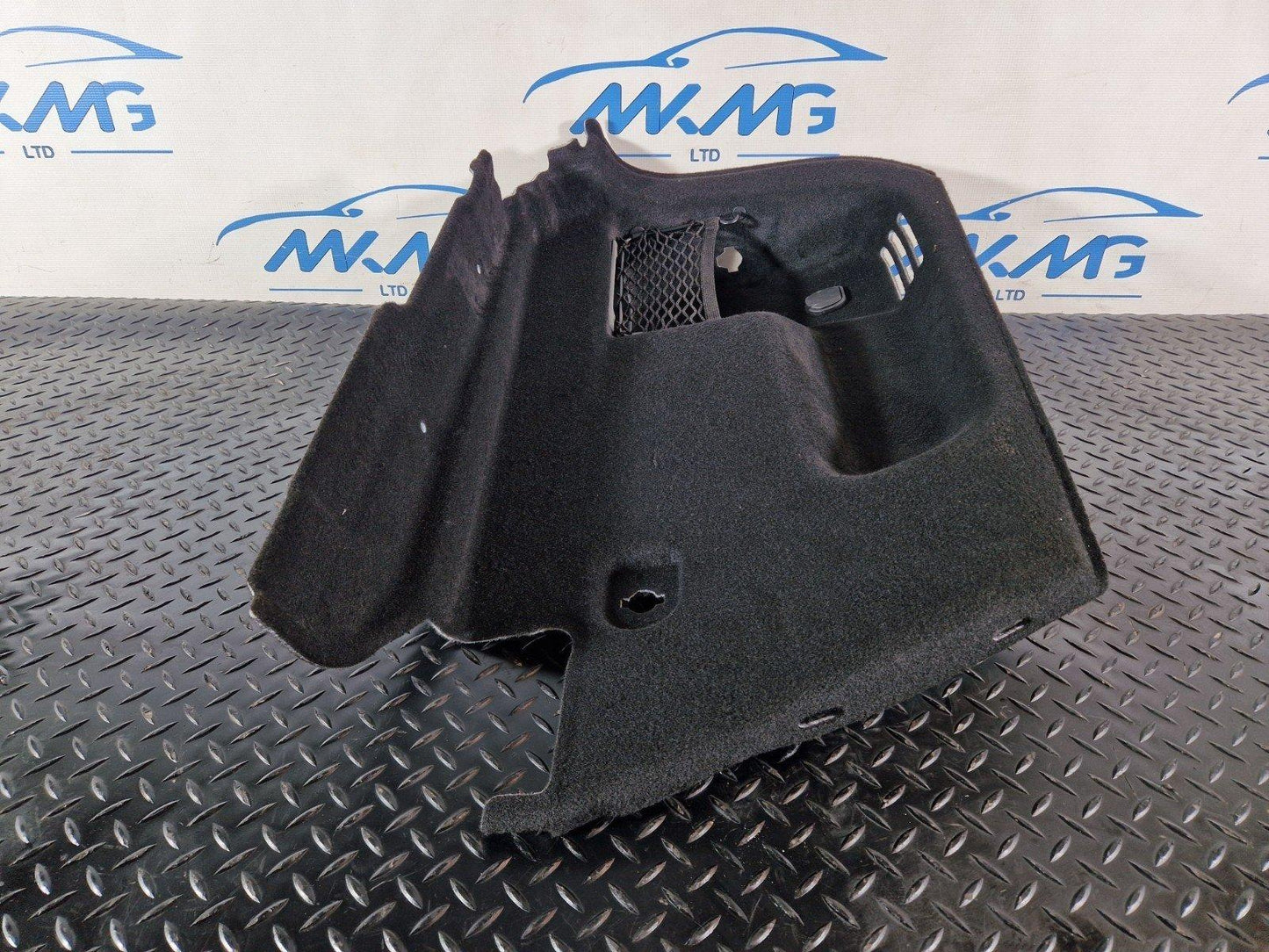 19-ON MERCEDES BENZ B CLASS W247 GENUINE LEFT SIDE TRUNK TRIM A2476905303