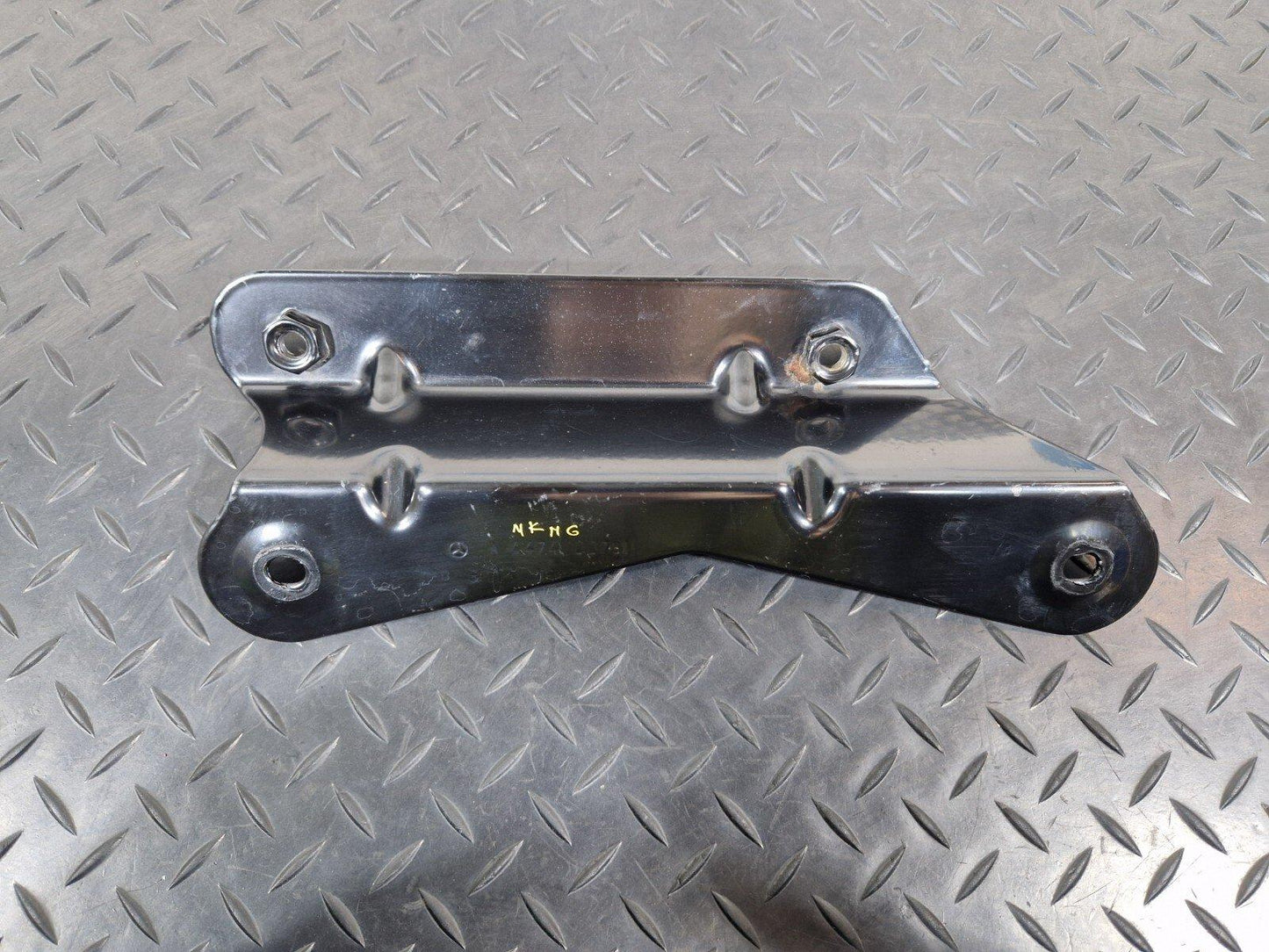 14-23 MERCEDES BENZ VITO W447 GENUINE OEM ADBLUE TANK MOUNT BRACKET A4474700781