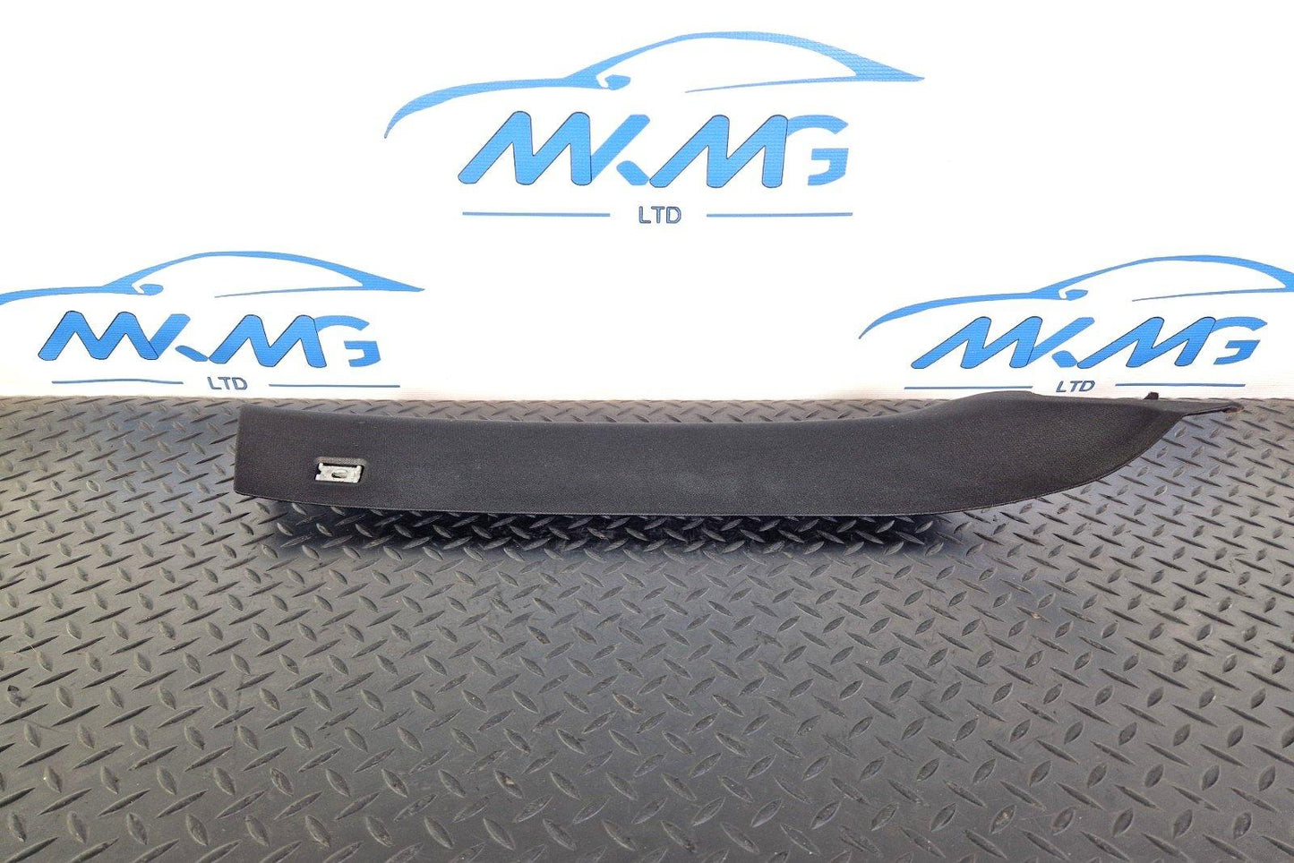 10-13 BMW X5 E70 LCI GENUINE RIGHT O/S A COLUMN PILLAR TRIM 7129750