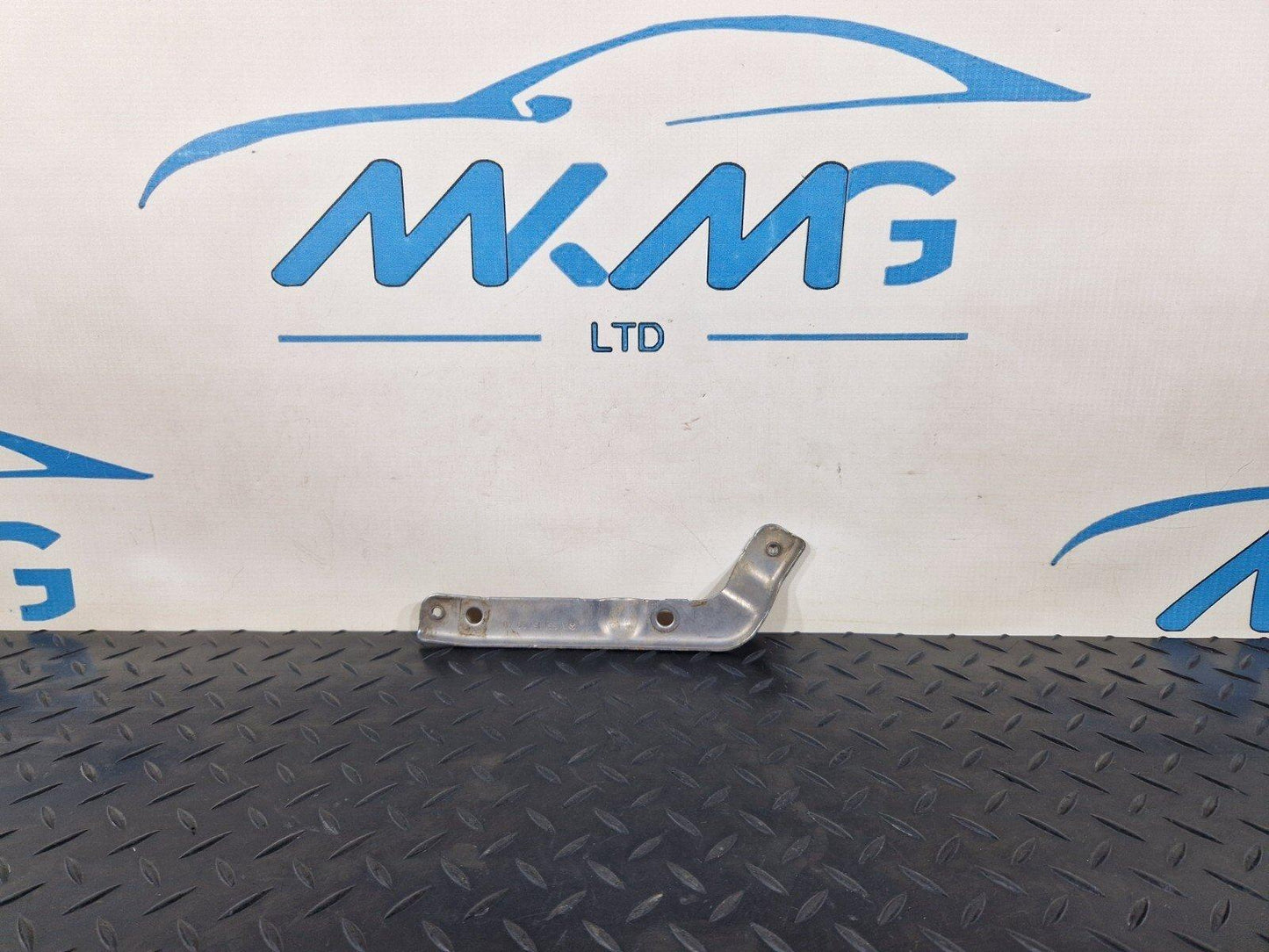 18-ON MERCEDES BENZ SPRINTER W907 STARTER MOUNT SUPPORT BRACKET A6511510040