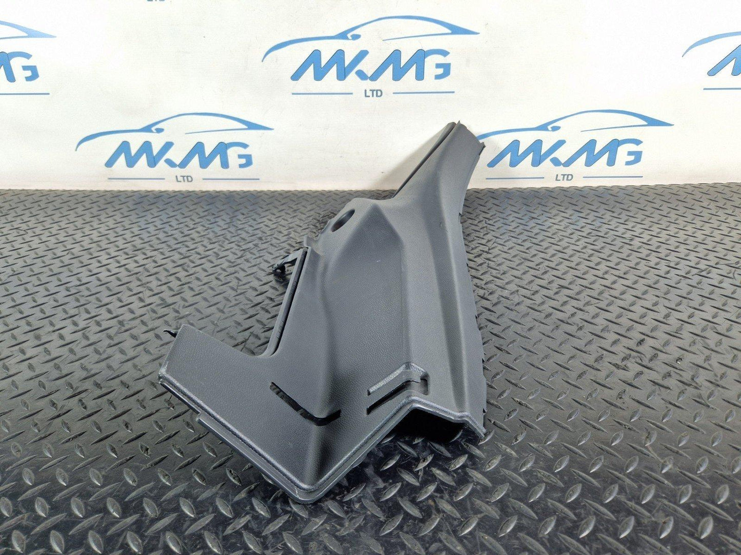 13-19 MERCEDES BENZ CLA C117 DRIVER SIDE REAR PILLAR DOOR TRIM A1176901225