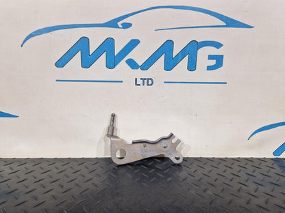14-21 MERCEDES BENZ C220d W205 ENGINE LEFT REAR LIFTING LUG CLIP MOUNT HOLDER